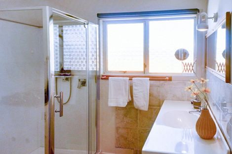 Photo of property in 6 Green Place, Richmond Heights, Taupo, 3330