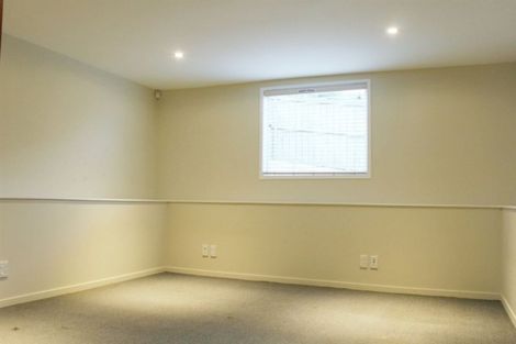 Photo of property in 2/4 Ross Avenue, Glenfield, Auckland, 0629