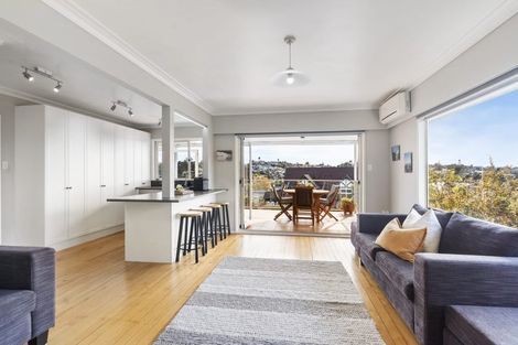 Photo of property in 3 Sea View Terrace, Cockle Bay, Auckland, 2014