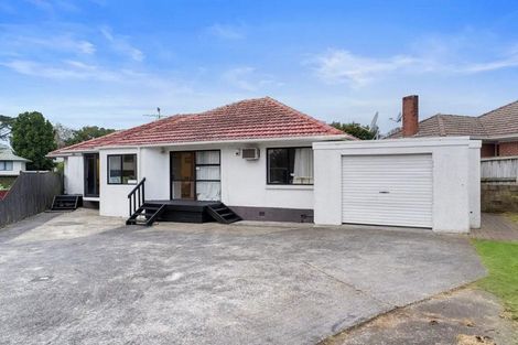 Photo of property in 26 Coles Crescent, Papakura, 2110