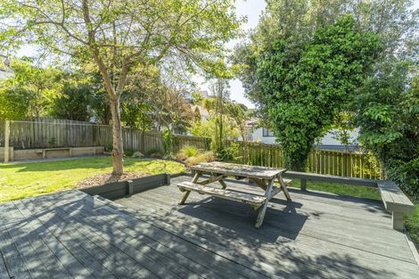 Photo of property in 5 Radstock Grove, Churton Park, Wellington, 6037