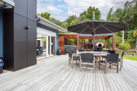 Photo of property in 56 Old Waipu Road, Mangawhai, 0505