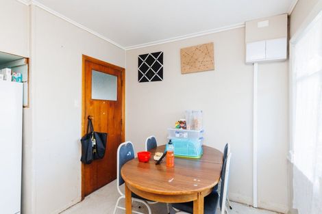 Photo of property in 7 Renfrew Place, Highbury, Palmerston North, 4412