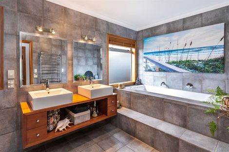 Photo of property in 5 Ventoux Way, Nukuhau, Taupo, 3330