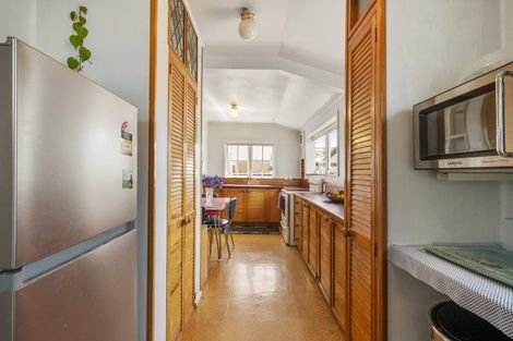 Photo of property in 77 Rotherham Terrace, Miramar, Wellington, 6022