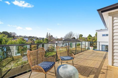 Photo of property in 17a Alexander Avenue, Torbay, Auckland, 0630