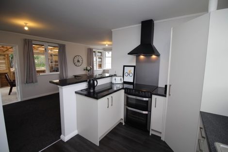 Photo of property in 44 Holland Crescent, Bulls, 4818