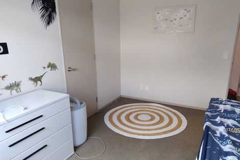 Photo of property in 30 Te Puia Drive, Aotea, Porirua, 5024