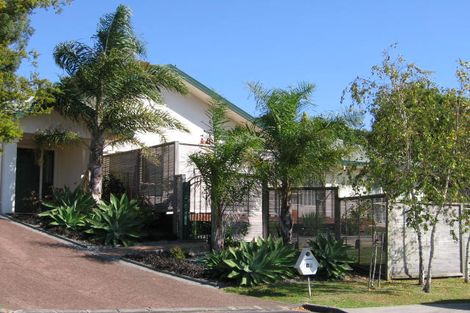 Photo of property in 18 Shannon Place, Torbay, Auckland, 0630