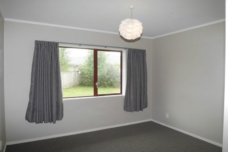 Photo of property in 4 Glen Loch Place, Paraparaumu, 5032