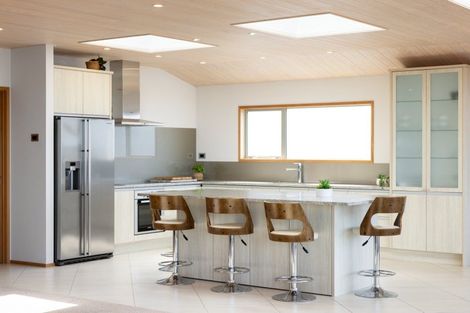 Photo of property in 69 Omokoroa Road, Omokoroa, 3114