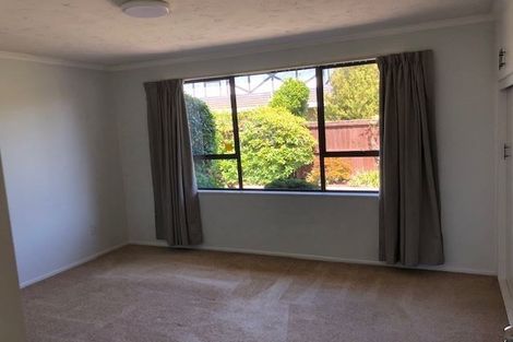 Photo of property in 19 Montclare Avenue, Ilam, Christchurch, 8041