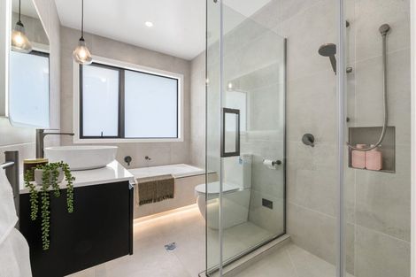 Photo of property in 3/64 Banbury Crescent, Fairfield, Hamilton, 3214