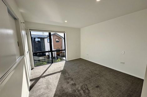 Photo of property in 8/170 Don Buck Road, Massey, Auckland, 0614