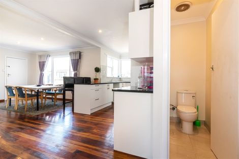 Photo of property in 2a Colin Street, Mangere, Auckland, 2022