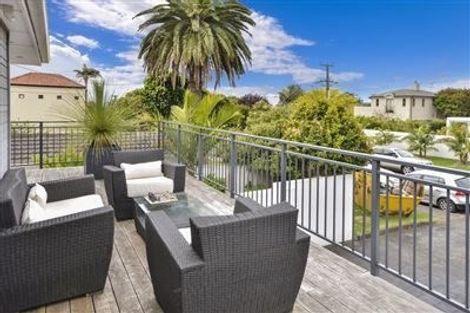 Photo of property in 1/2 Cecil Road, Milford, Auckland, 0620