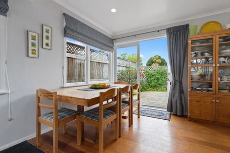 Photo of property in 28 Mccracken Avenue, Hillcrest, Hamilton, 3216