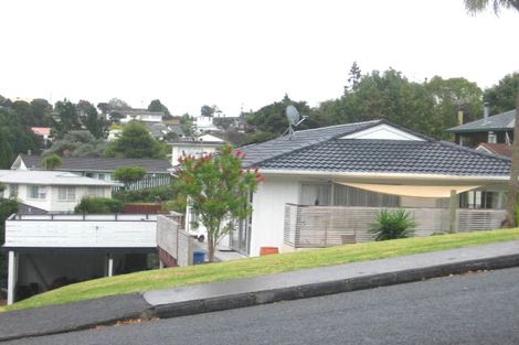 Photo of property in 3 Cheval Drive, Totara Vale, Auckland, 0629