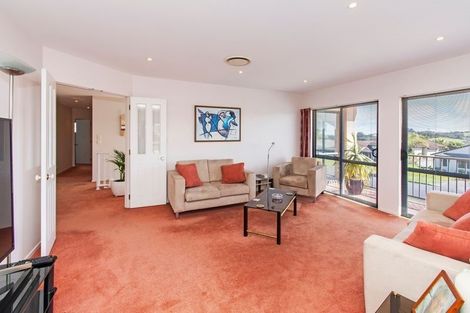 Photo of property in 9 Lamia Place, The Gardens, Auckland, 2105