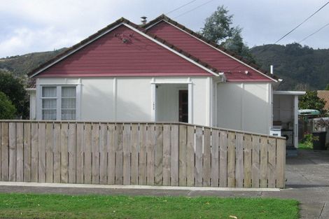 Photo of property in 1040 Taita Drive, Taita, Lower Hutt, 5011