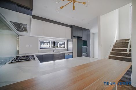 Photo of property in 20 Laquinta Place, Flat Bush, Auckland, 2019