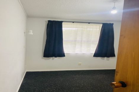 Photo of property in 8 Bushland Grove, Paparangi, Wellington, 6037