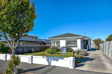 Photo of property in 266 Wainoni Road, Avondale, Christchurch, 8061