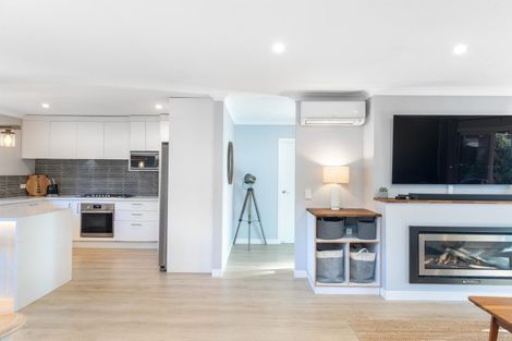 Photo of property in 15 Salisbury Crescent, Wallaceville, Upper Hutt, 5018