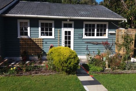 Photo of property in 1 Hart Street, Featherston, 5710