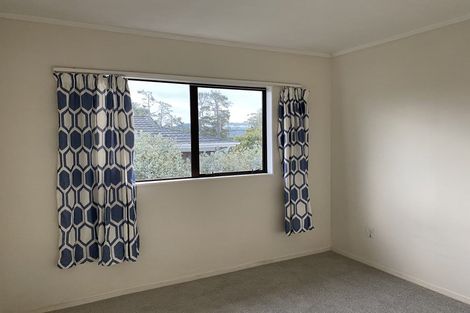 Photo of property in 2/8 Quiet Street, Te Atatu South, Auckland, 0610