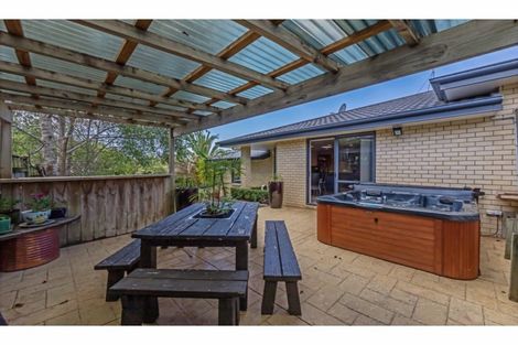 Photo of property in 98 Greenhithe Road, Greenhithe, Auckland, 0632