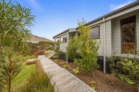 Photo of property in 9 Ash Place, Whalers Gate, New Plymouth, 4310