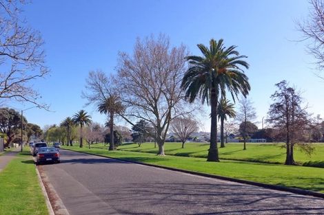 Photo of property in 71 Douglas Mclean Avenue, Marewa, Napier, 4110