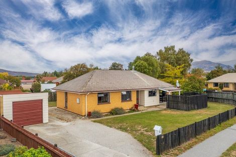 Photo of property in 121 Waenga Drive, Cromwell, 9310