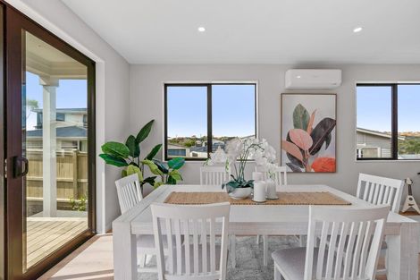 Photo of property in 17a Alexandra Street, Riverhead, 0820