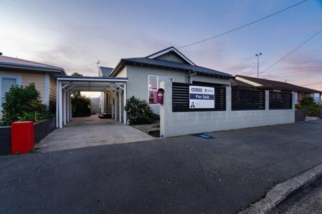 Photo of property in 4 De Carle Street, Saint Kilda, Dunedin, 9012