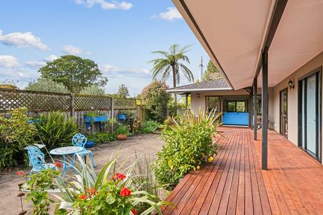 Photo of property in 35 Greenaway Road, Waikanae, 5036