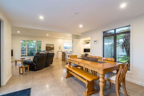 Photo of property in 8 Duxford Crescent, Fairfield, Dunedin, 9018