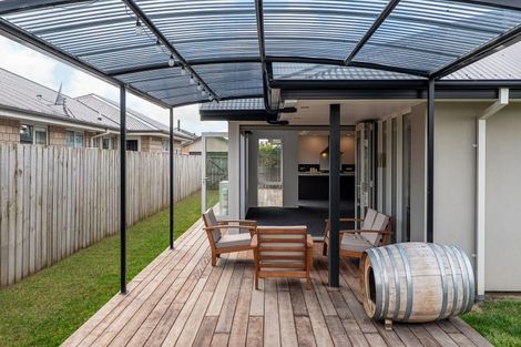 Photo of property in 22 Pemberton Drive, Darfield, 7510