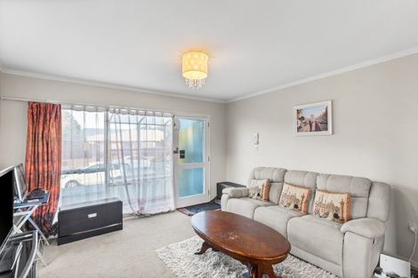 Photo of property in 1/52 Oakhampton Street, Hornby, Christchurch, 8042