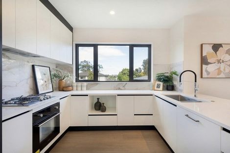 Photo of property in 17a Trinidad Road, Sunnynook, Auckland, 0620