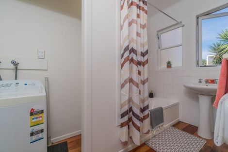 Photo of property in 7/221 Mount Smart Road, Onehunga, Auckland, 1061