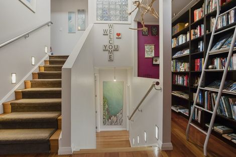 Photo of property in 8 Wellesley Road, Mangere Bridge, Auckland, 2022