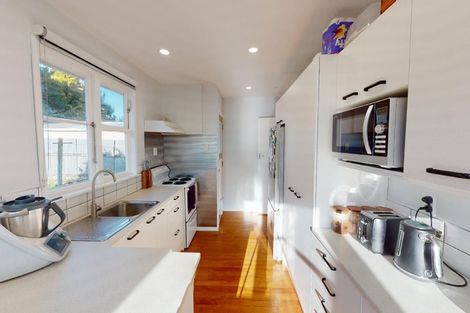 Photo of property in 15 Dorset Crescent, Hokowhitu, Palmerston North, 4410