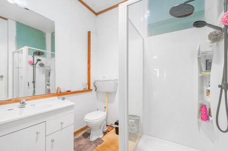 Photo of property in 6 Downe Street, New Plymouth, 4310