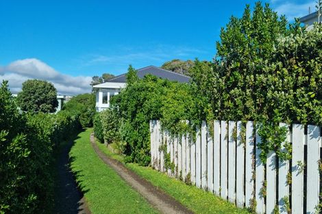 Photo of property in 9 Terrace Road, Titahi Bay, Porirua, 5022