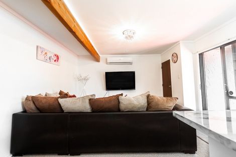 Photo of property in 14 Homestead Place, Glenview, Hamilton, 3206