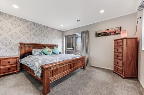 Photo of property in 33 Hastings Place, Hamilton Lake, Hamilton, 3204