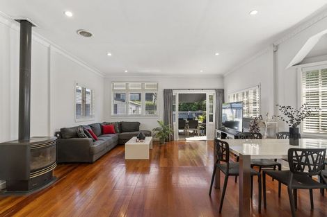 Photo of property in 16 Linwood Avenue, Mount Albert, Auckland, 1025