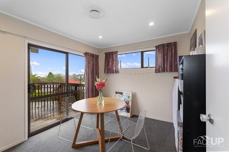 Photo of property in 10 Pahi Place, West Harbour, Auckland, 0618